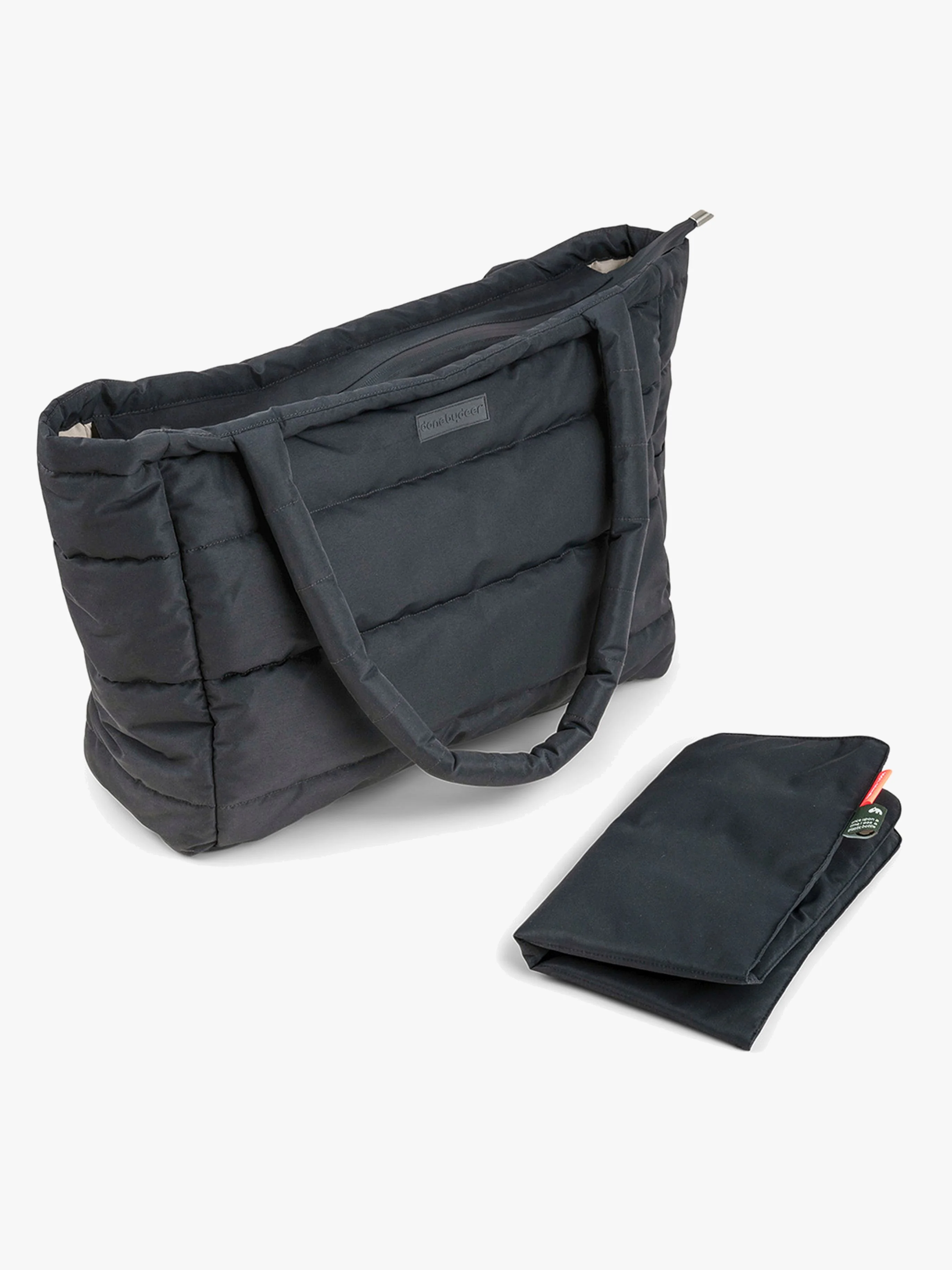 Done by Deer Quiltad Tote, Svart
